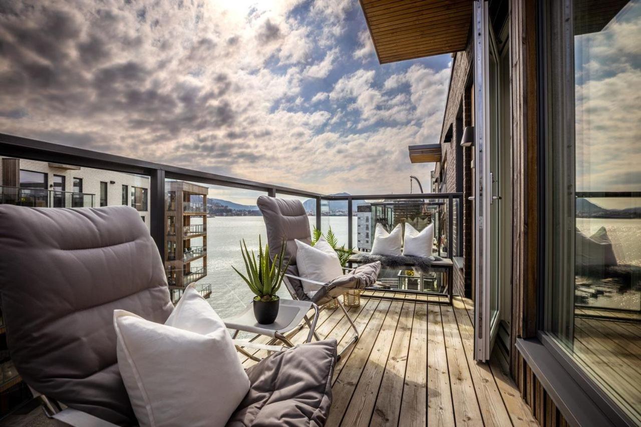 New Penthouse Apartment With Sea View In Bergen Centrum Exteriör bild